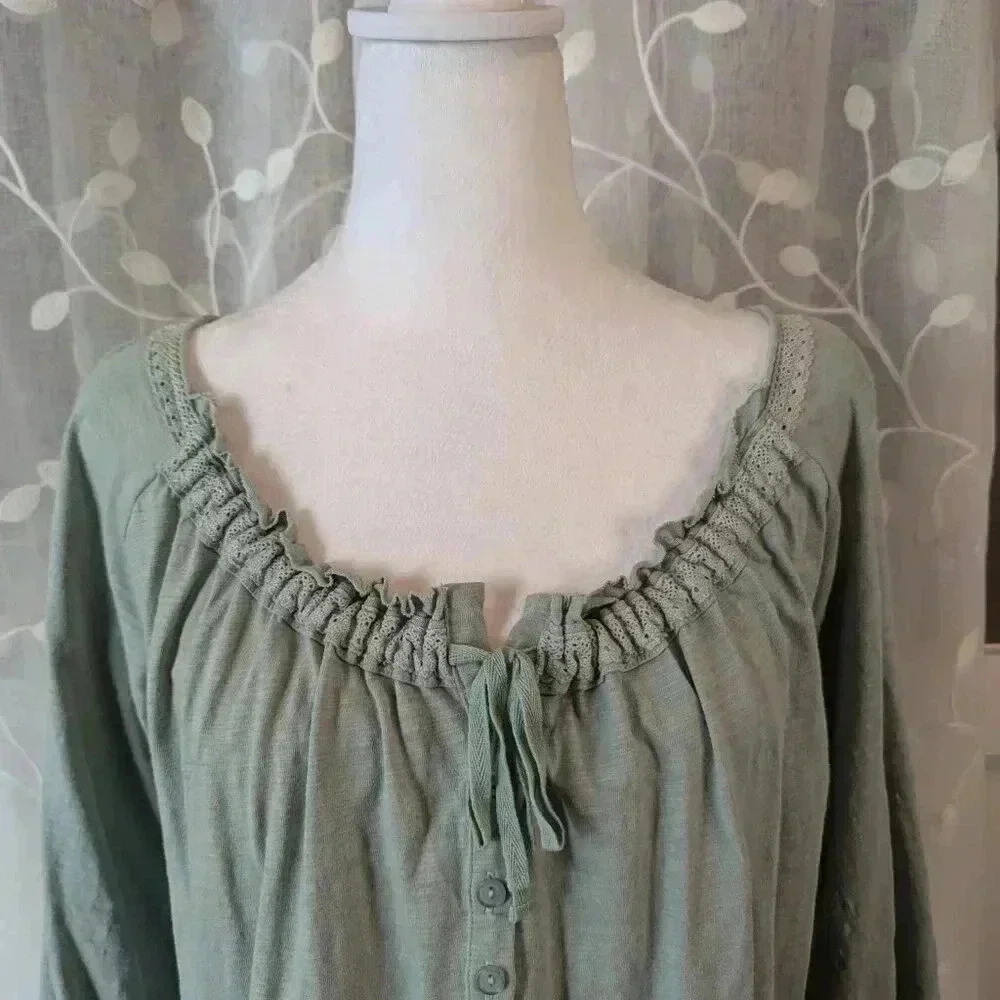 Hem & Thread Green Ruffle Blouse Small - Picture 2 of 5